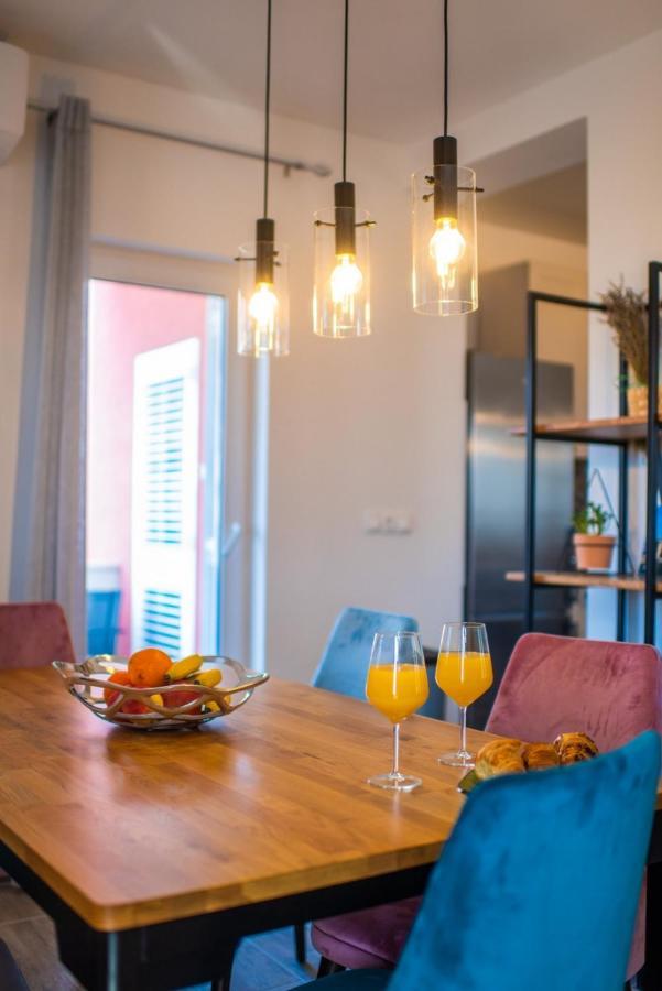 Apartman Paula Kaštela Esterno foto