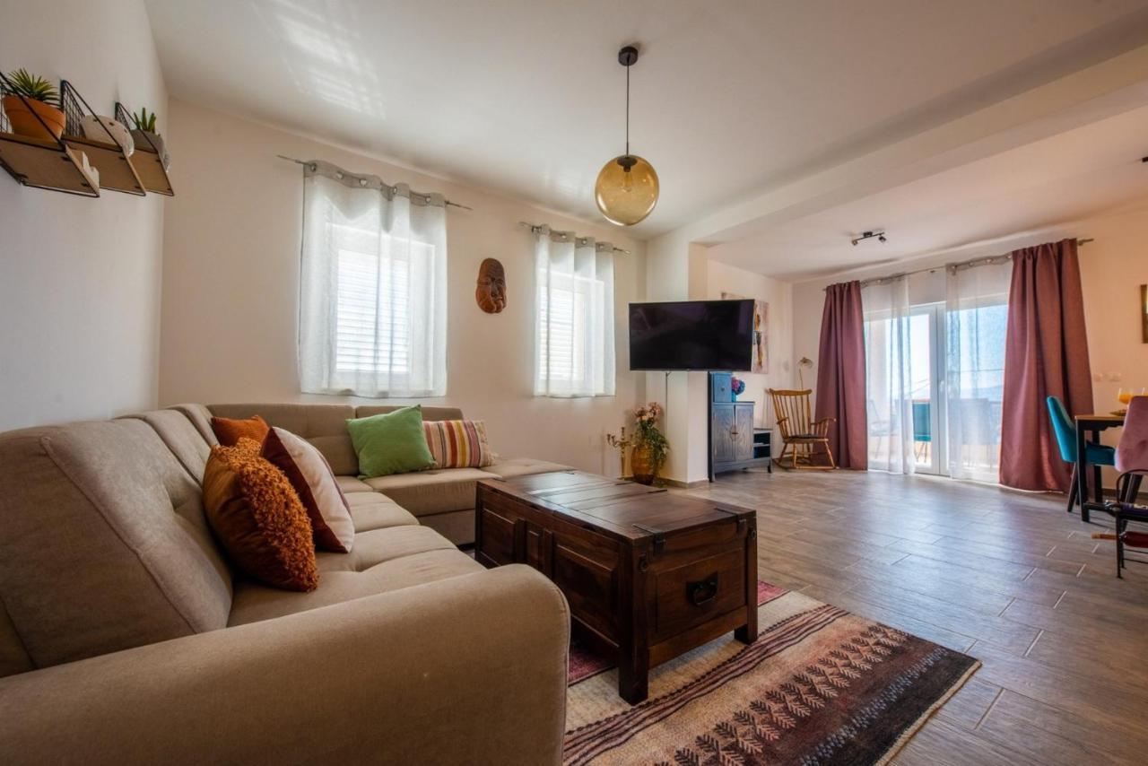 Apartman Paula Kaštela Esterno foto