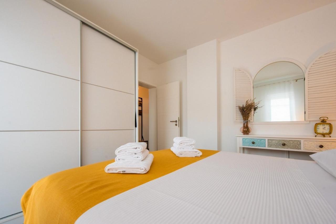 Apartman Paula Kaštela Esterno foto