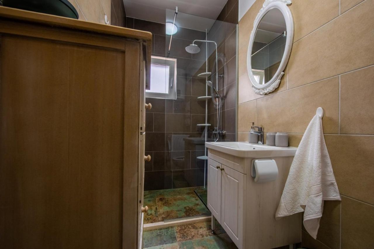 Apartman Paula Kaštela Esterno foto